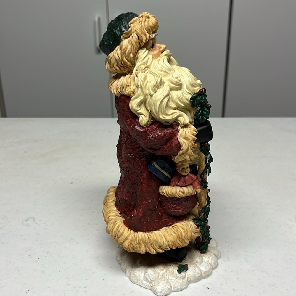 Santa figure - Picture 4 of 9